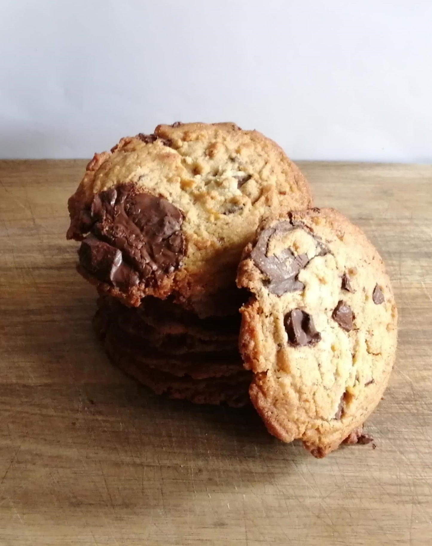 Dark chocolate & Miso cookies